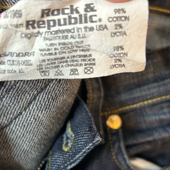 Rock & Republic low rise straight jeans - dark wash - no size tag - Picture 6 of 8